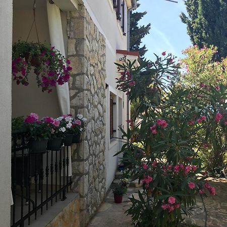 Apartmani Zlatarić Stari Grad  Zewnętrze zdjęcie