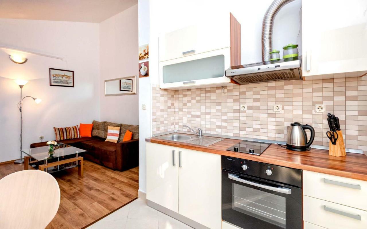 Apartmani Zlatarić Stari Grad  Zewnętrze zdjęcie