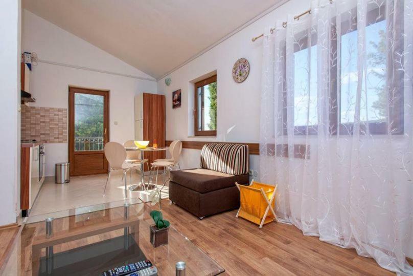 Apartmani Zlatarić Stari Grad  Zewnętrze zdjęcie
