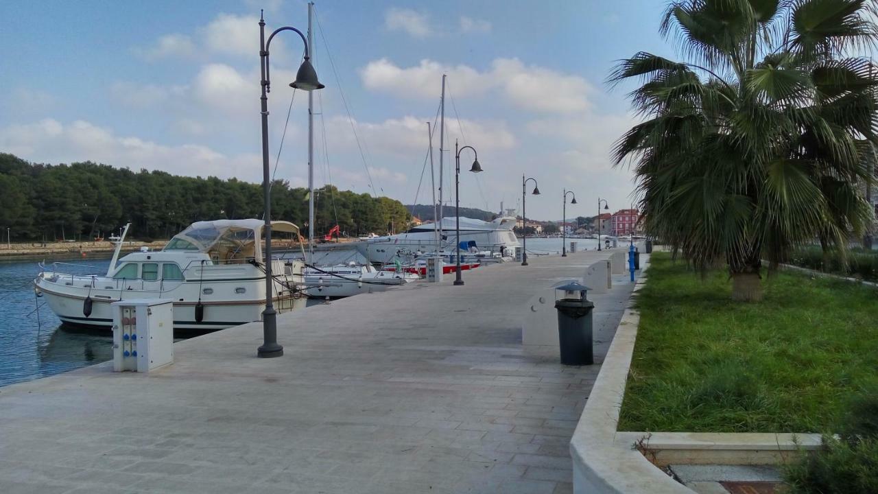 Apartmani Zlatarić Stari Grad  Zewnętrze zdjęcie