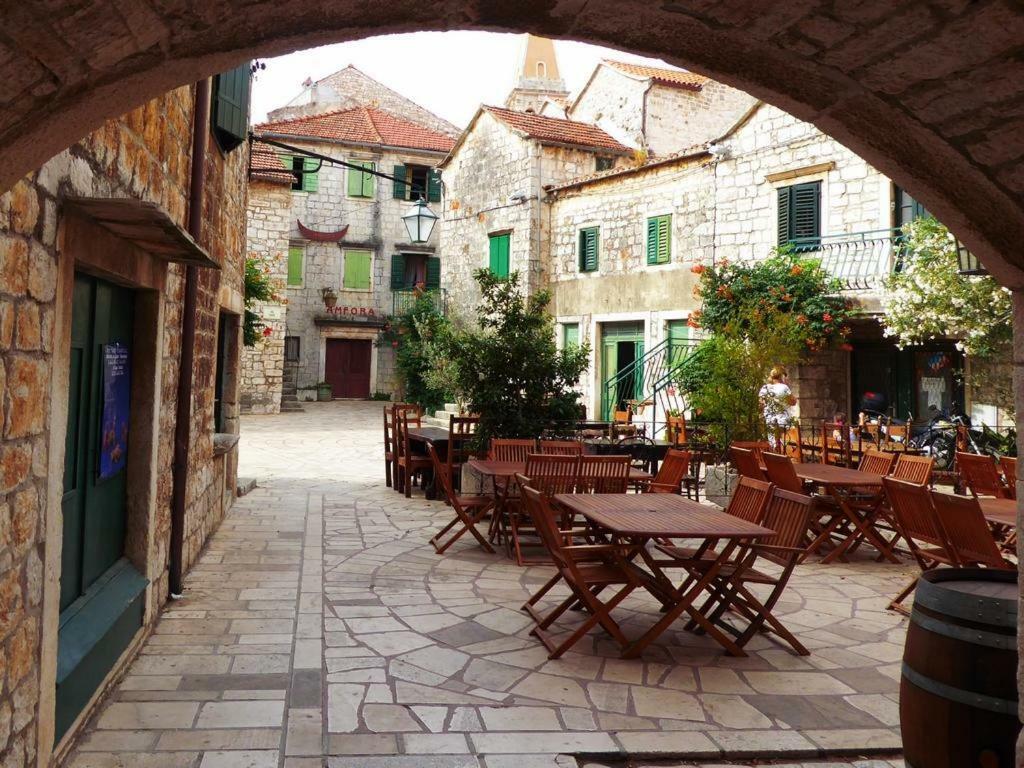 Apartmani Zlatarić Stari Grad  Zewnętrze zdjęcie
